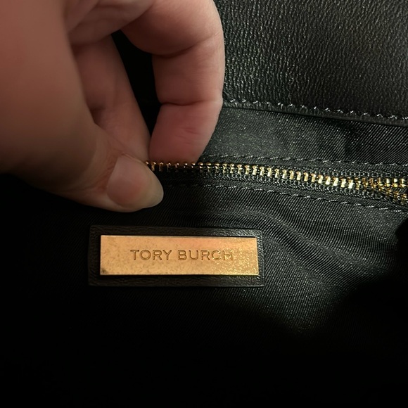 Tory Burch Large Fleming Bag - Picture 9 of 12